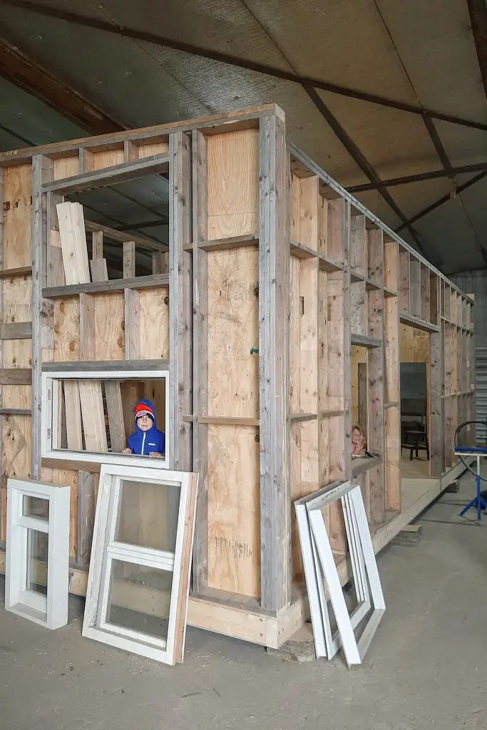 Tiny house in aanbouw van Parel van instagram HollandTinyHouse