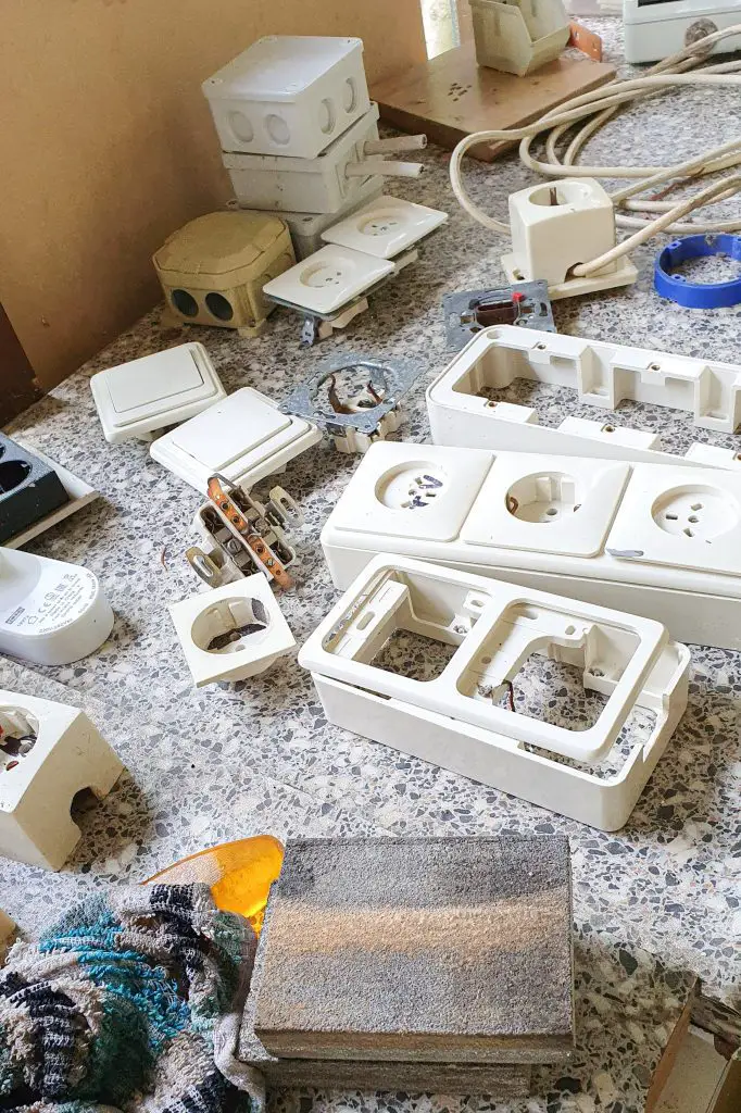 Tiny House verbouwen op de volkstuin door klusamateurs